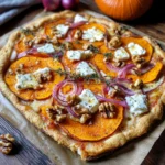 Kürbis-Flammkuchen mit Feta